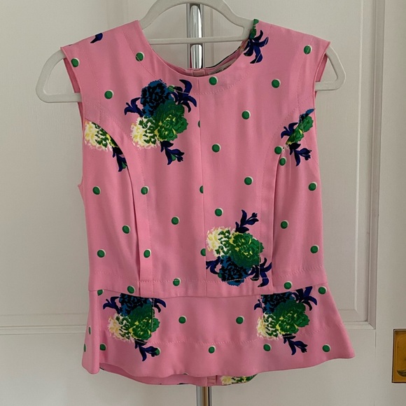 MARC JACOBS NWOT! Pink floral blouse with peplum detail. - Picture 2 of 14